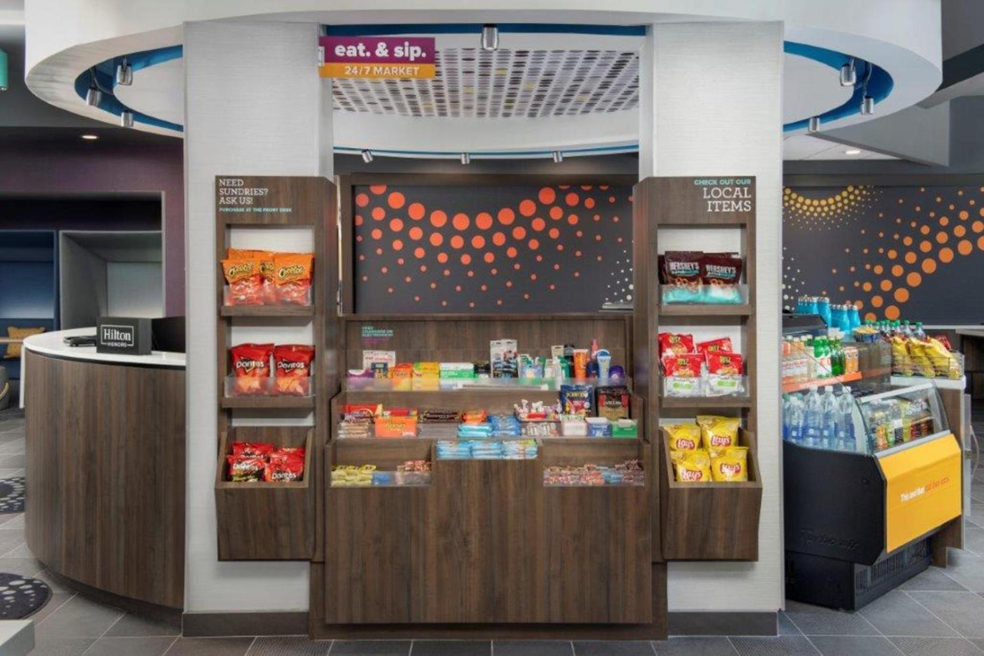 Supermarket/grocery shop