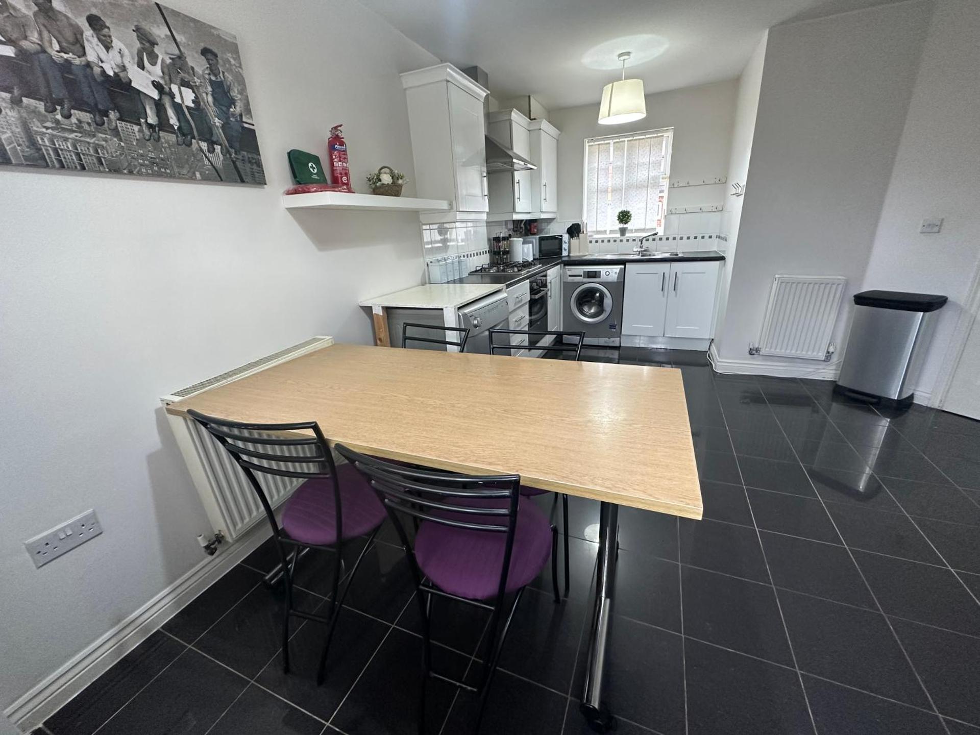 City Airport Apartment