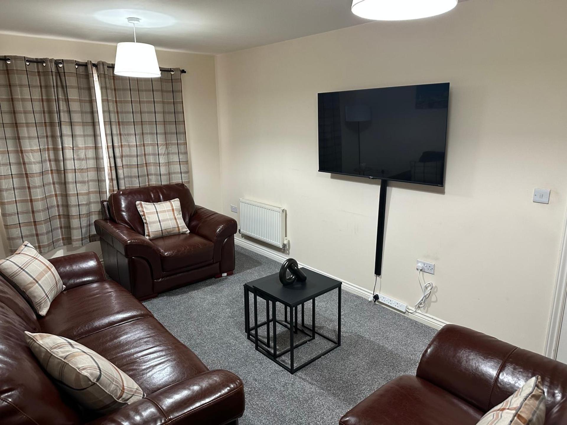 City Airport Apartment