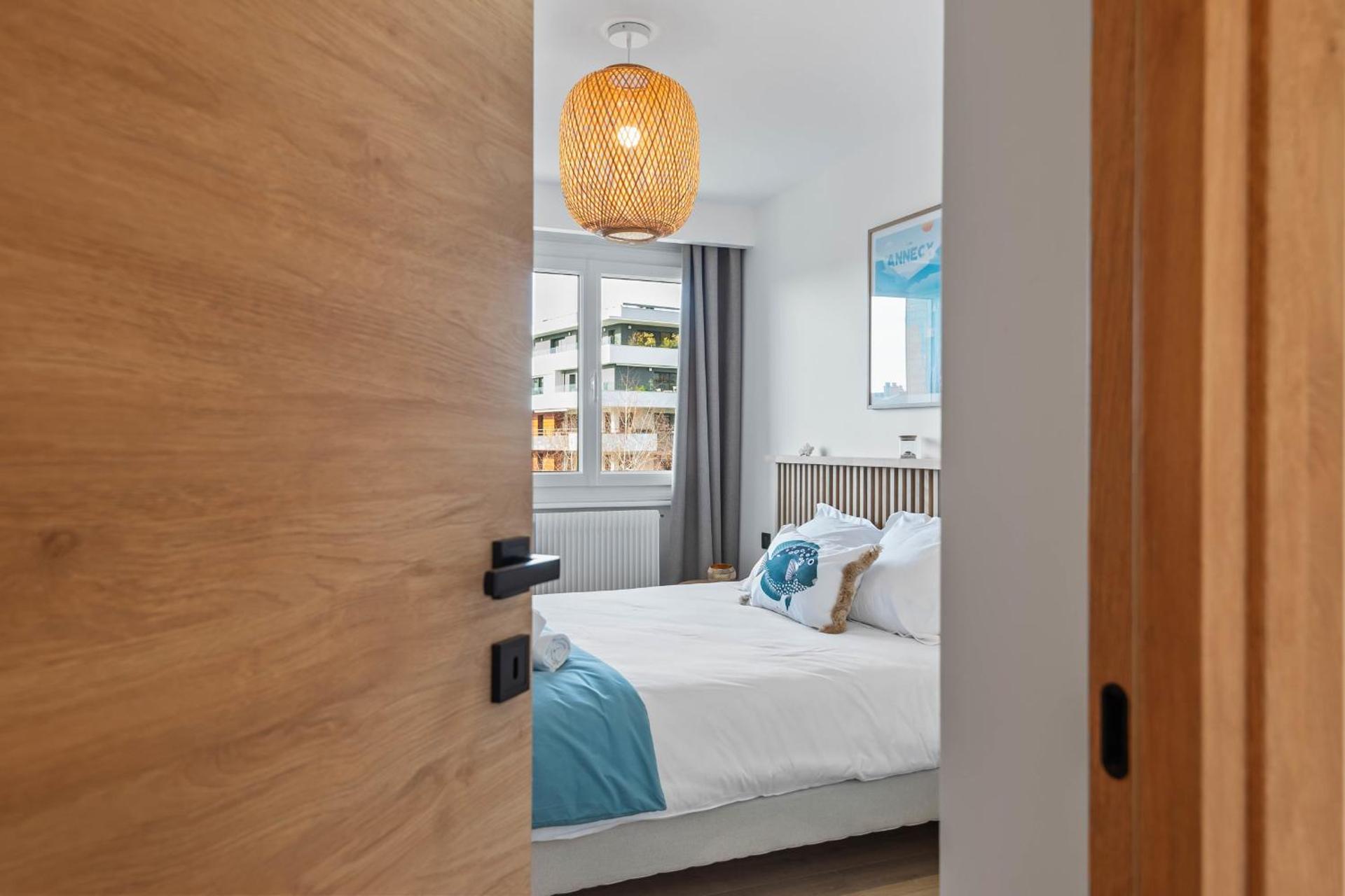 Lapis lazuli - T3 parking proche lac