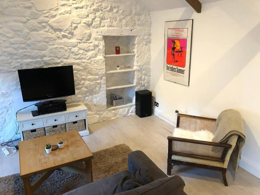 The Loft - Bright apartment centre St Ives sleep 4