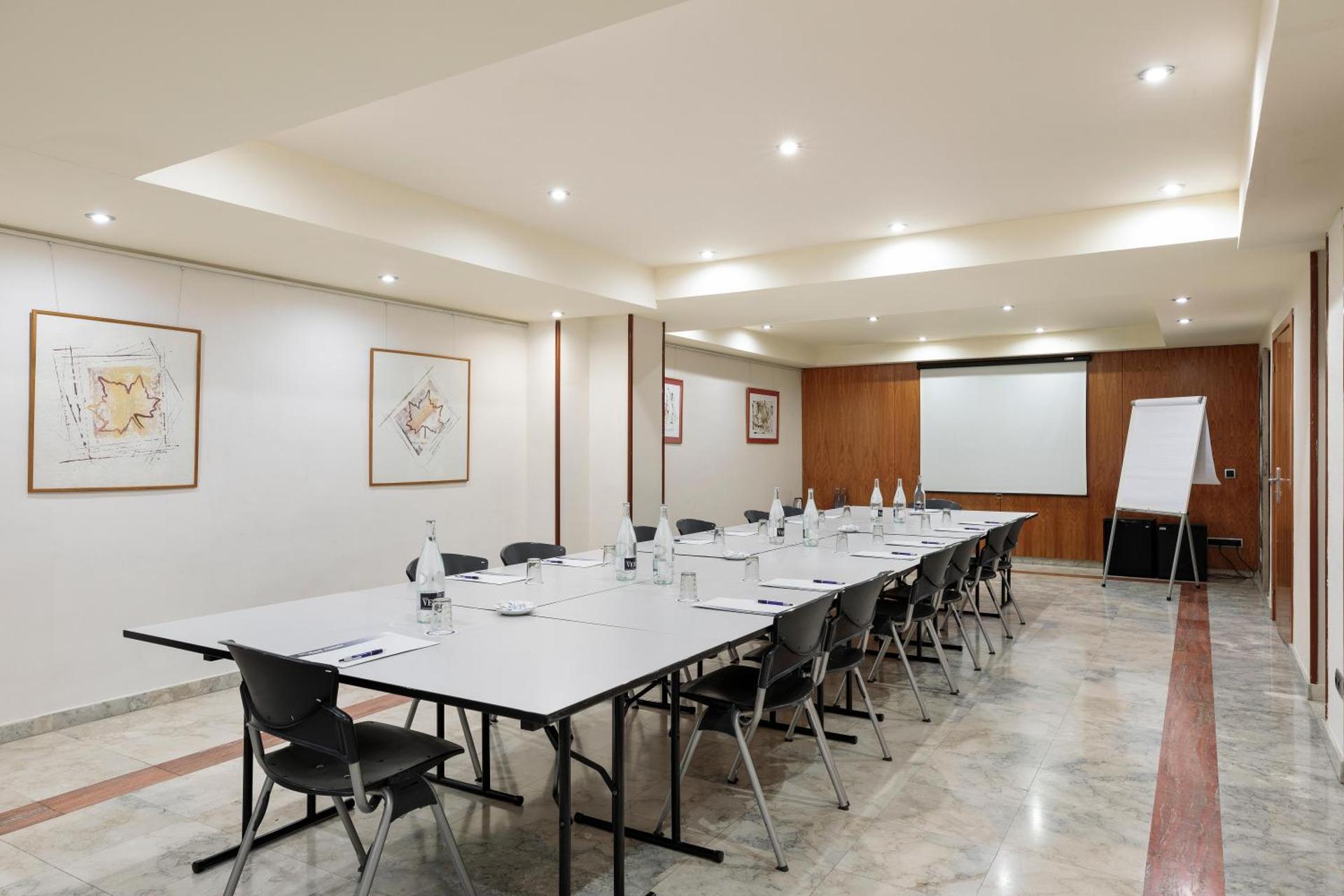 Meeting/conference room