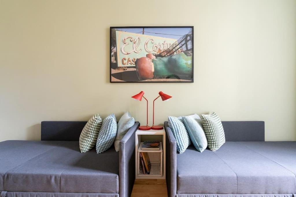 Vogue 2BR Suite, Near City Pulse by HM