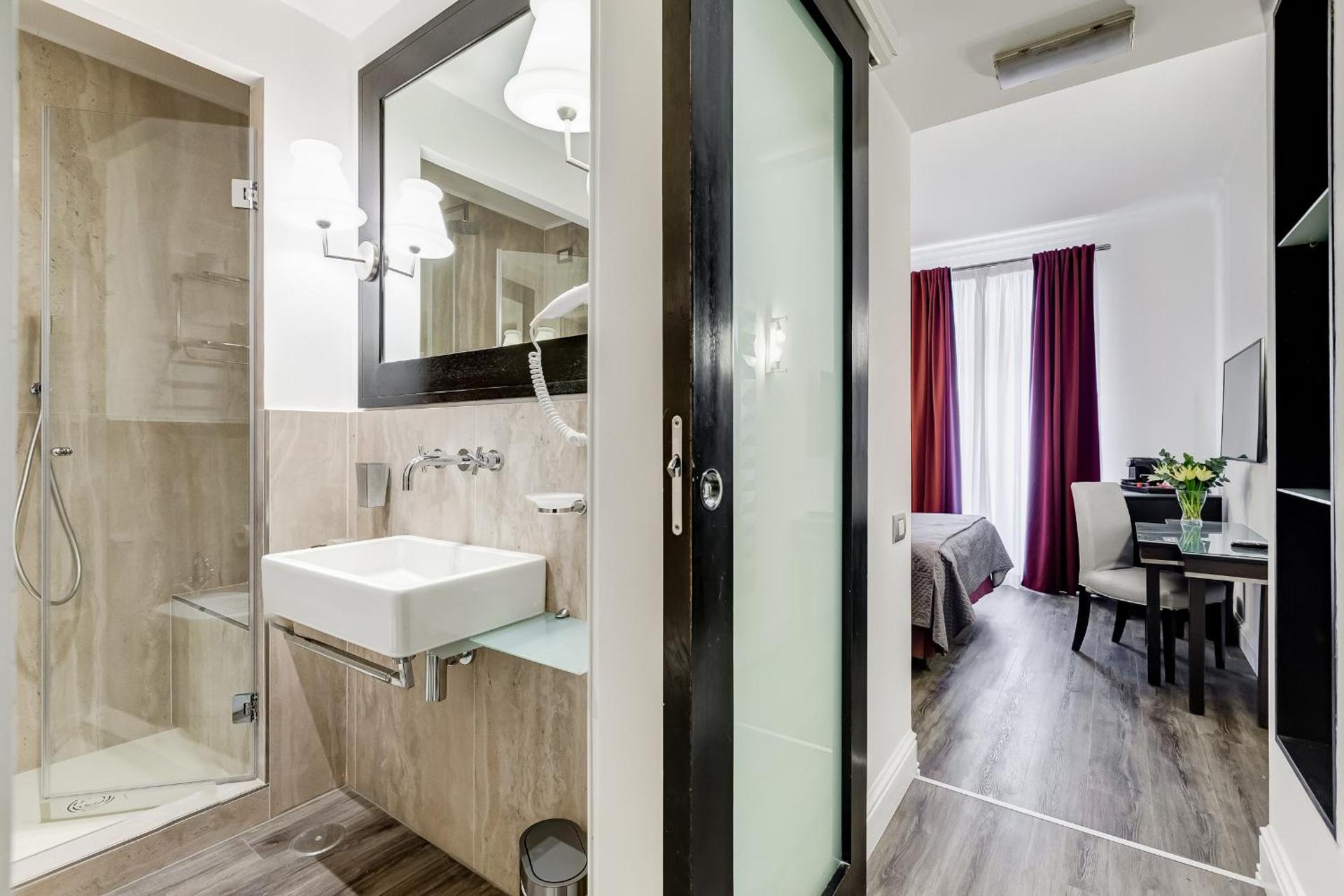 Residenza A -Via Veneto Fashion Rooms -self check-in