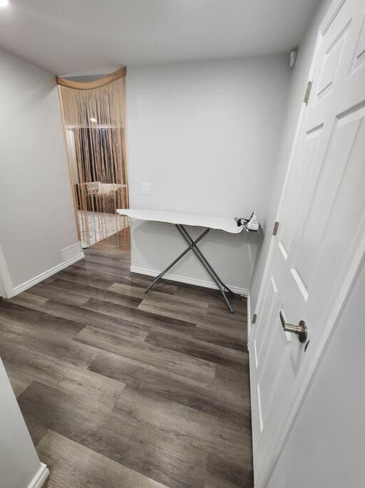 Cozy one bedroom in Airdrie