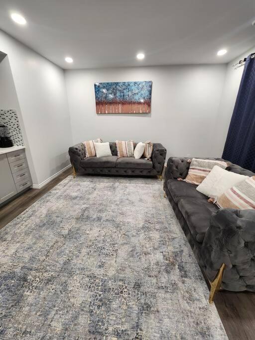 Cozy one bedroom in Airdrie