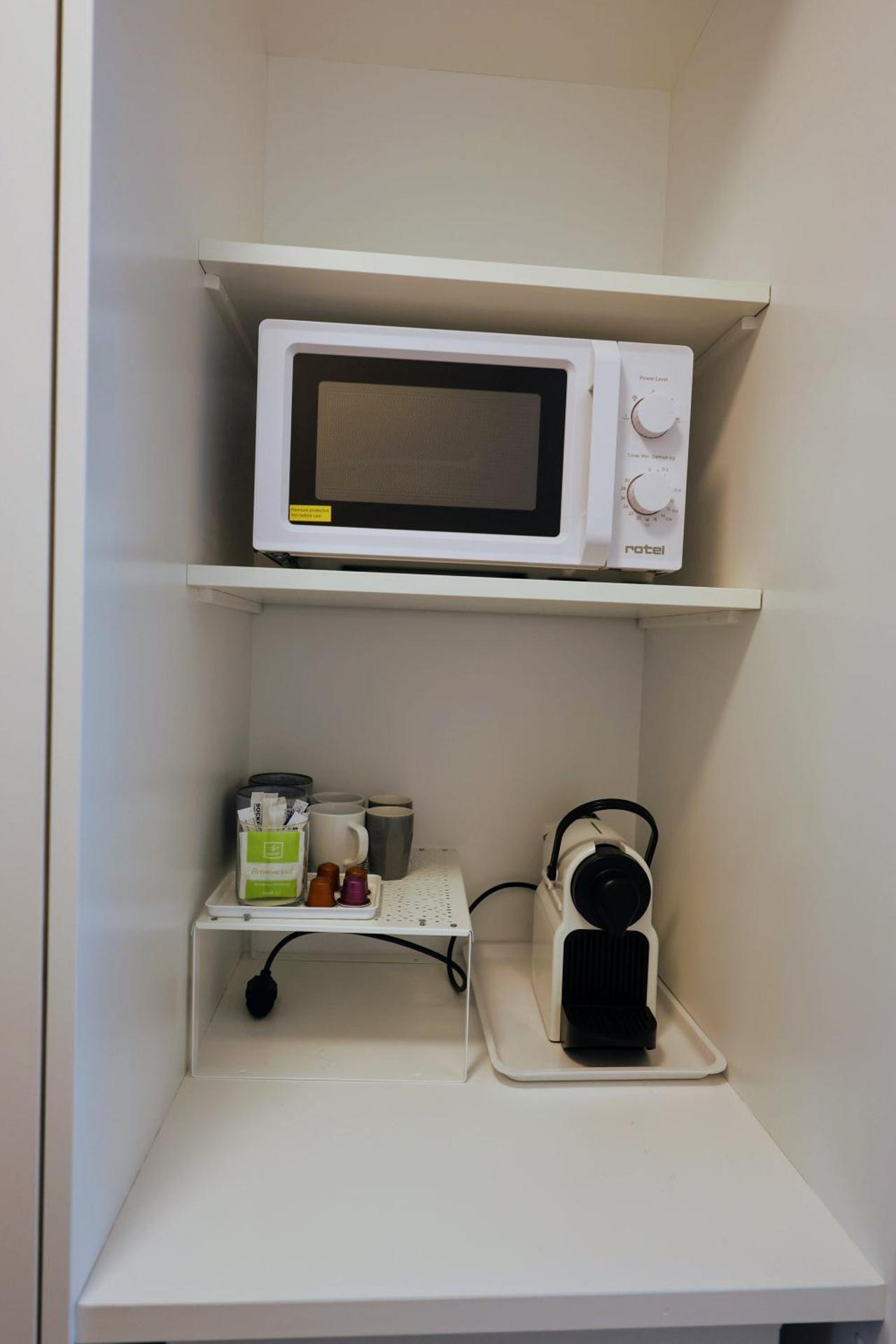 Coffee/tea facilities