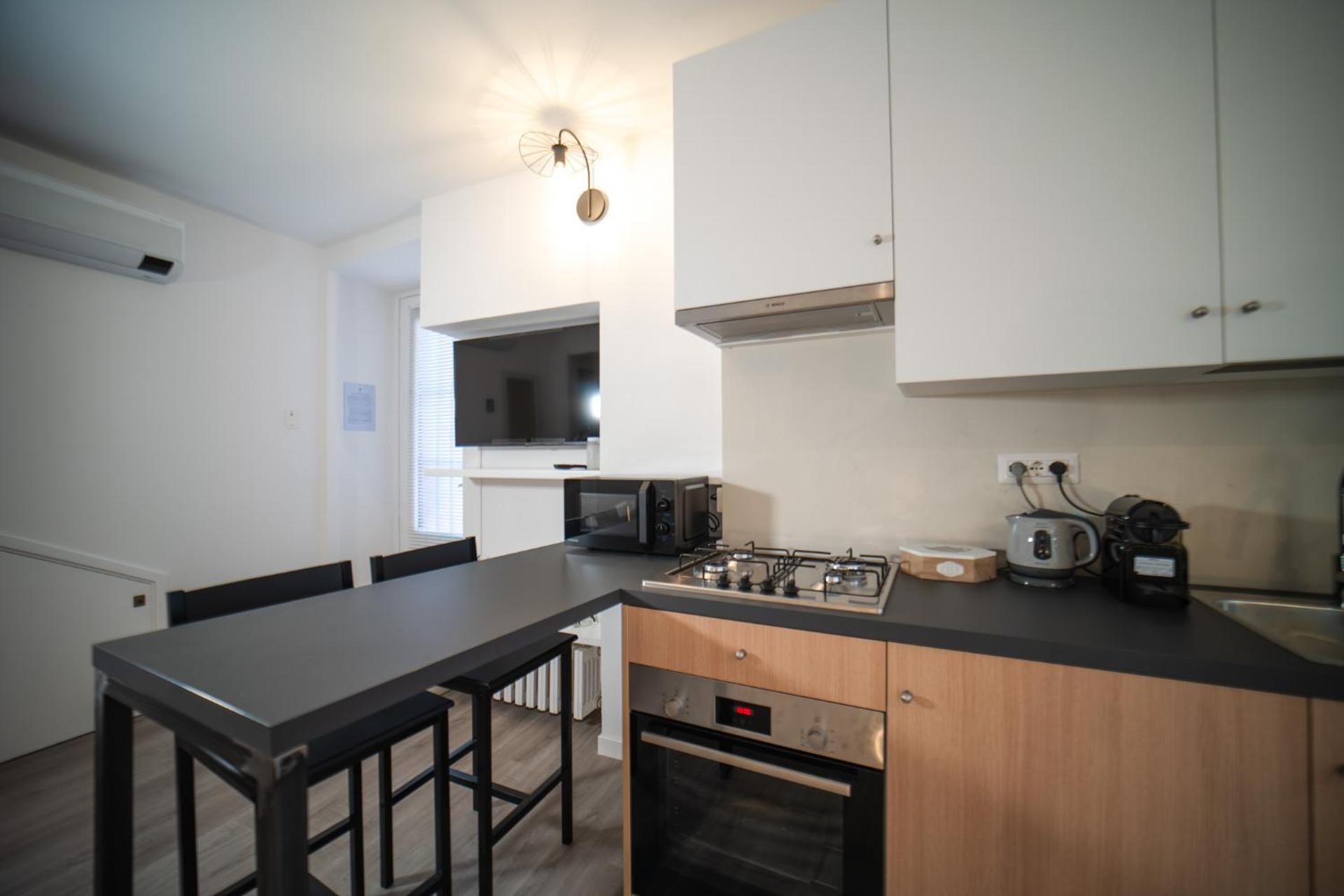 Kitchen or kitchenette