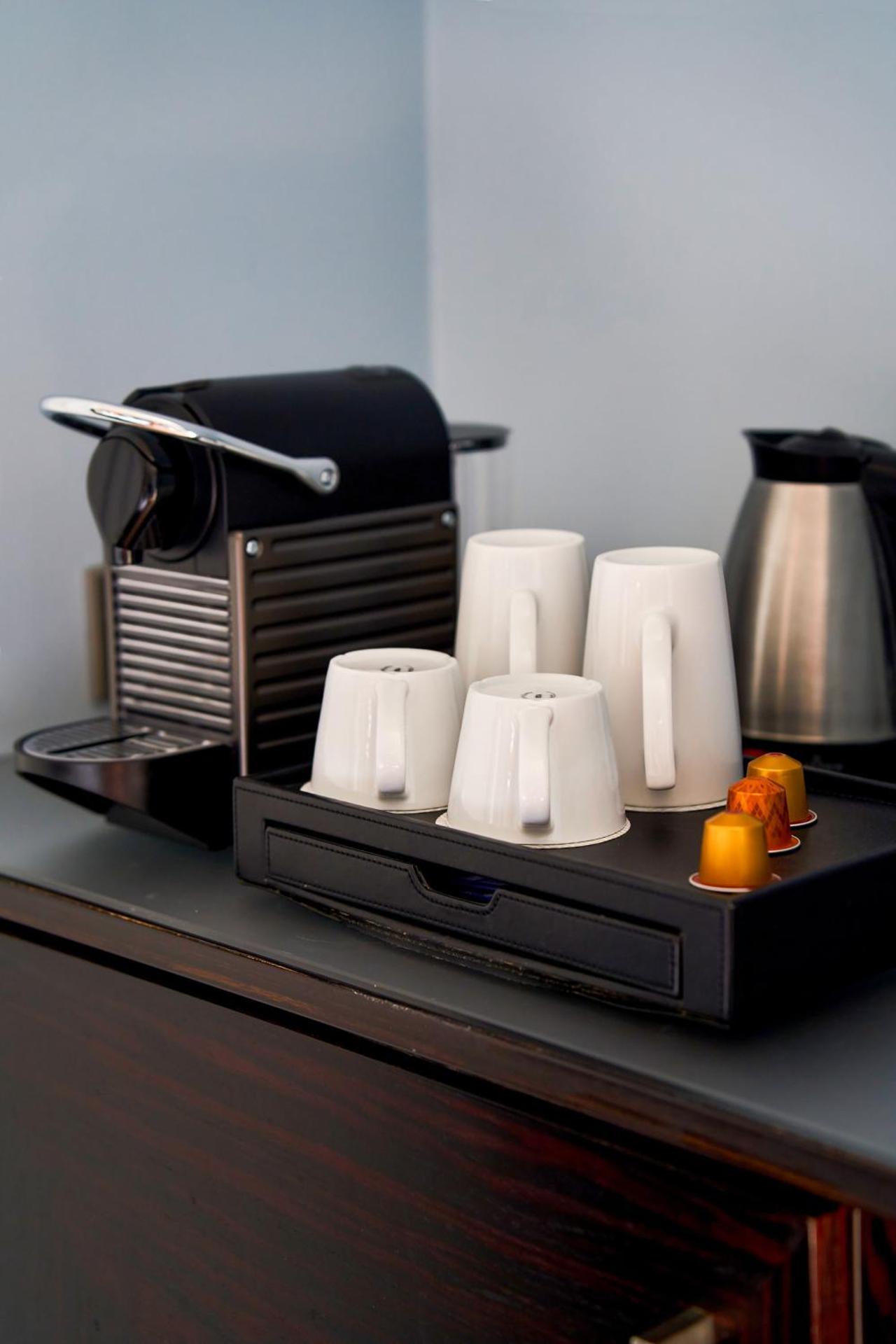 Coffee/tea facilities