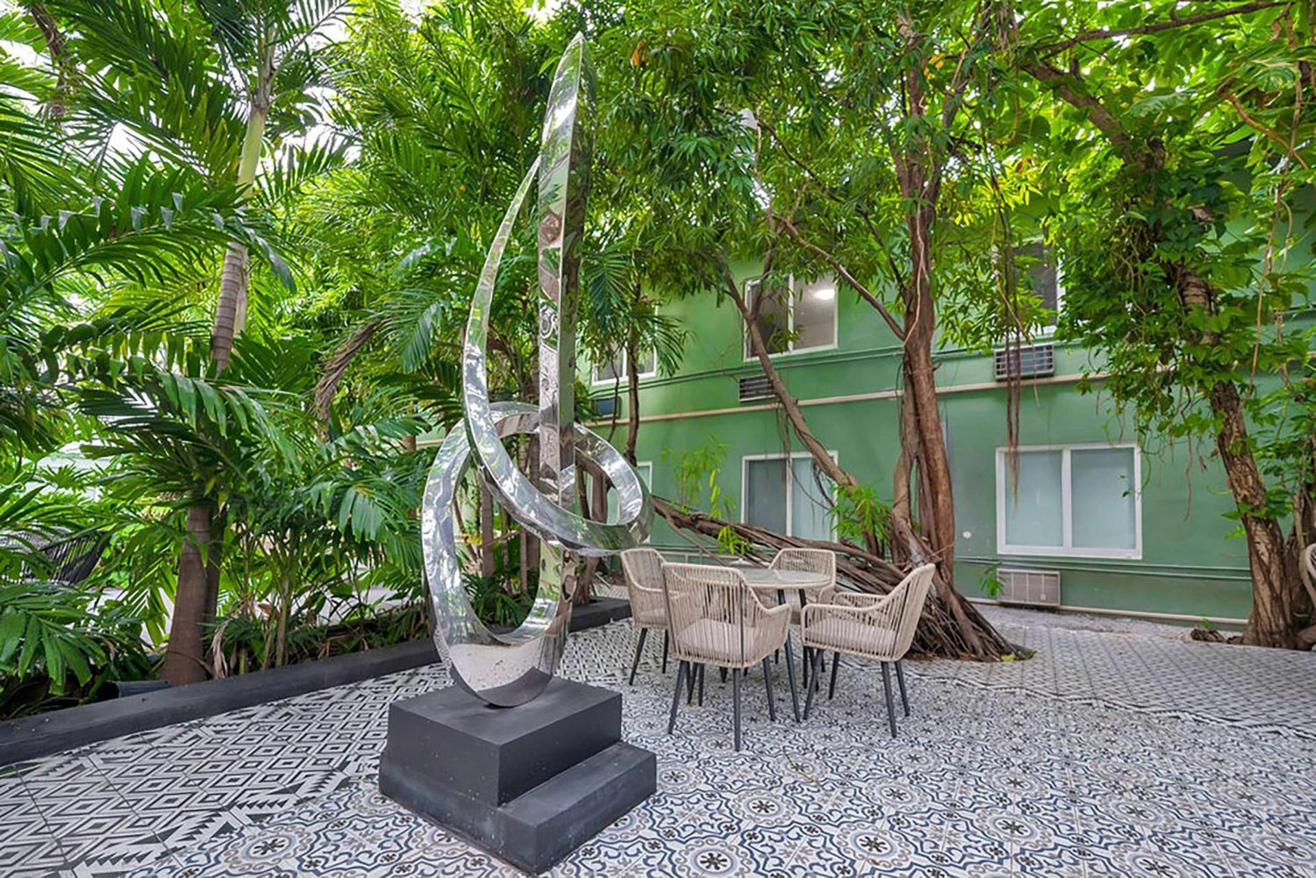 Inner courtyard view