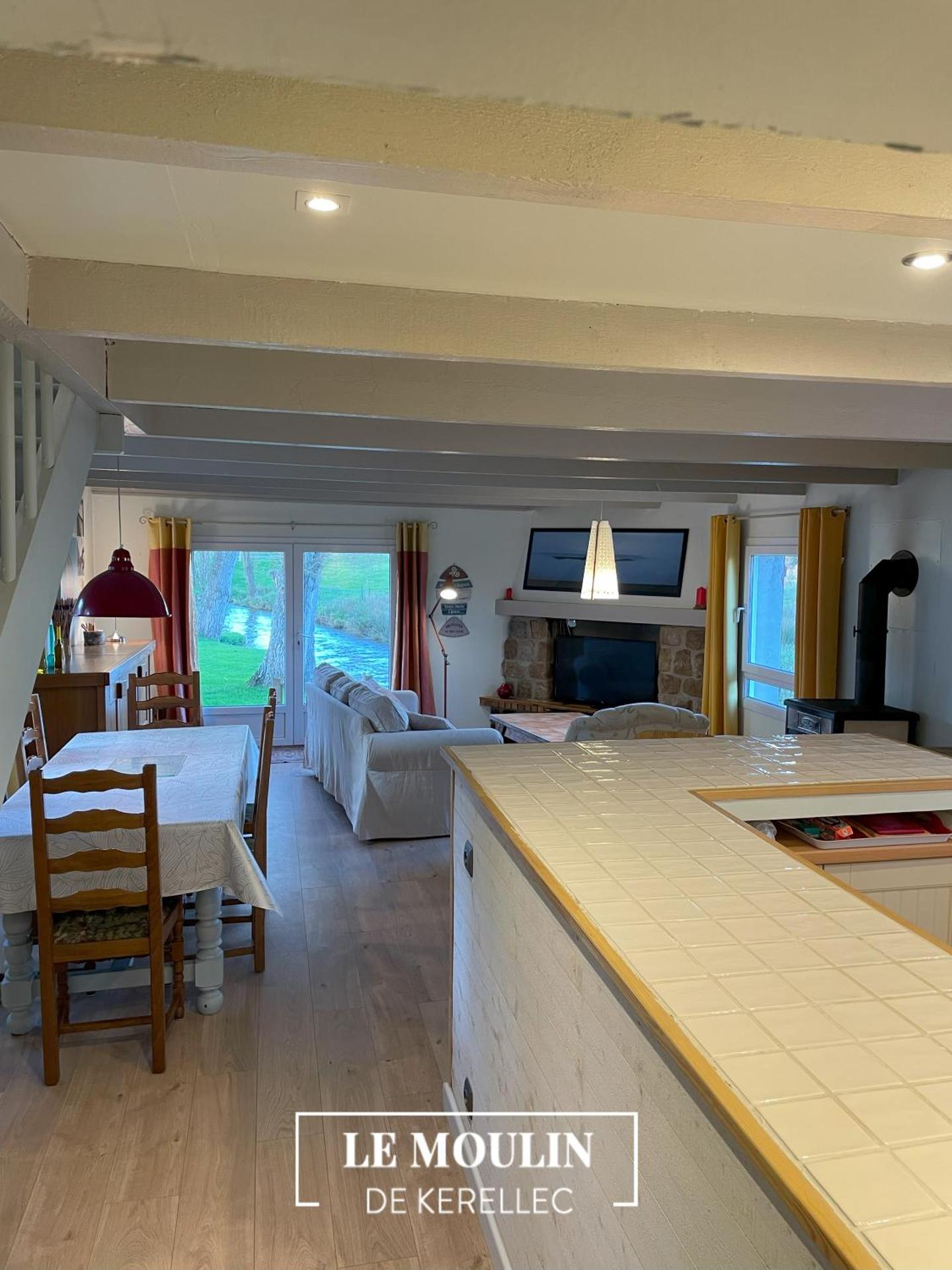 Cottage Ouessant in Kerellec (watermill 5km Roscoff)