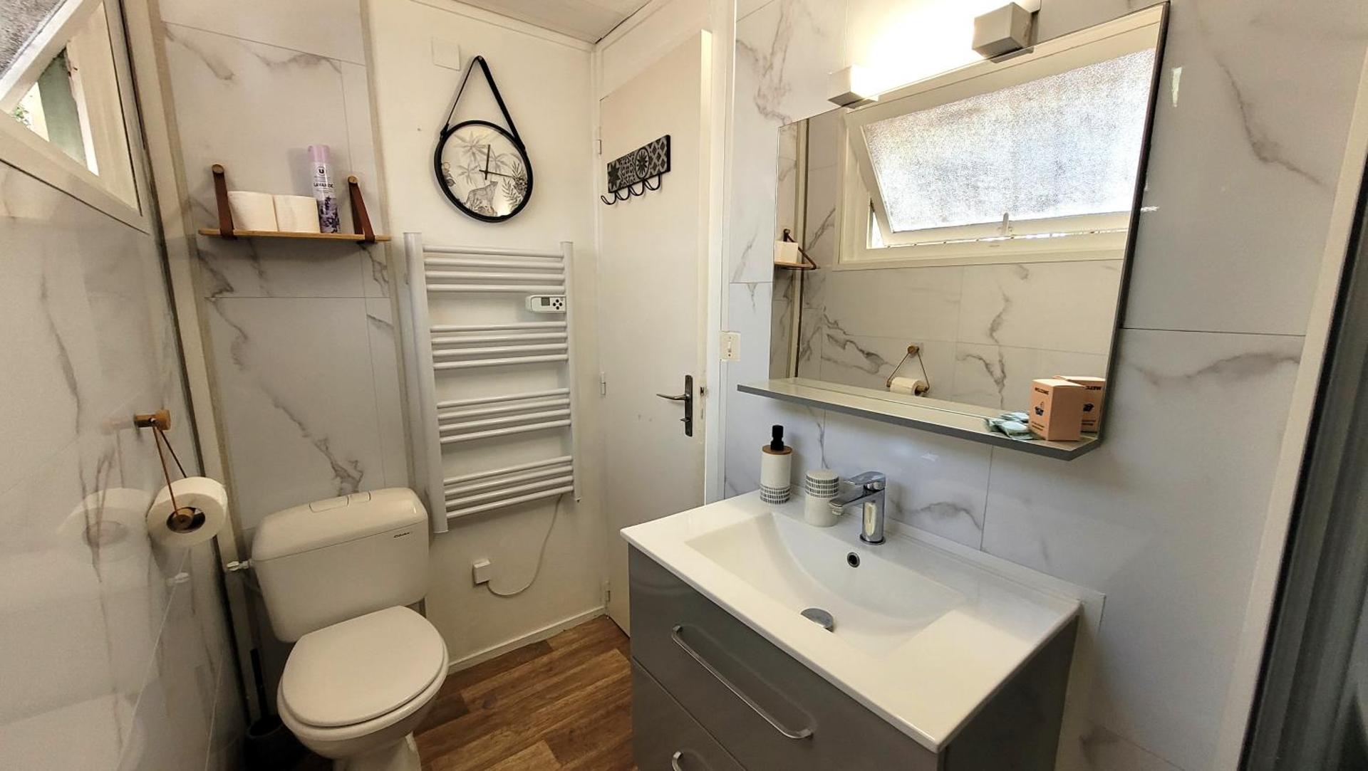 LE COTTAGE VUE LAC-2 vélos-Village Vacances Nature de 70ha! avec piscines et animations