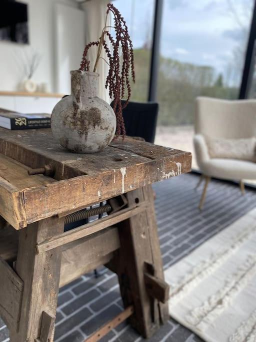 The Conservatory a cosy little holiday home- central between Gent Antwerpen Brussel & Brugge