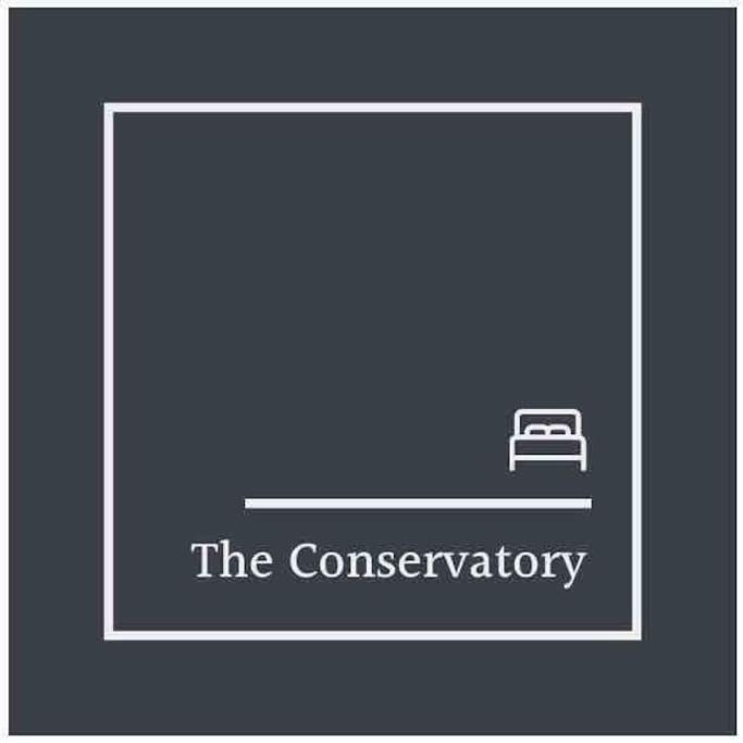 The Conservatory a cosy little holiday home- central between Gent Antwerpen Brussel & Brugge