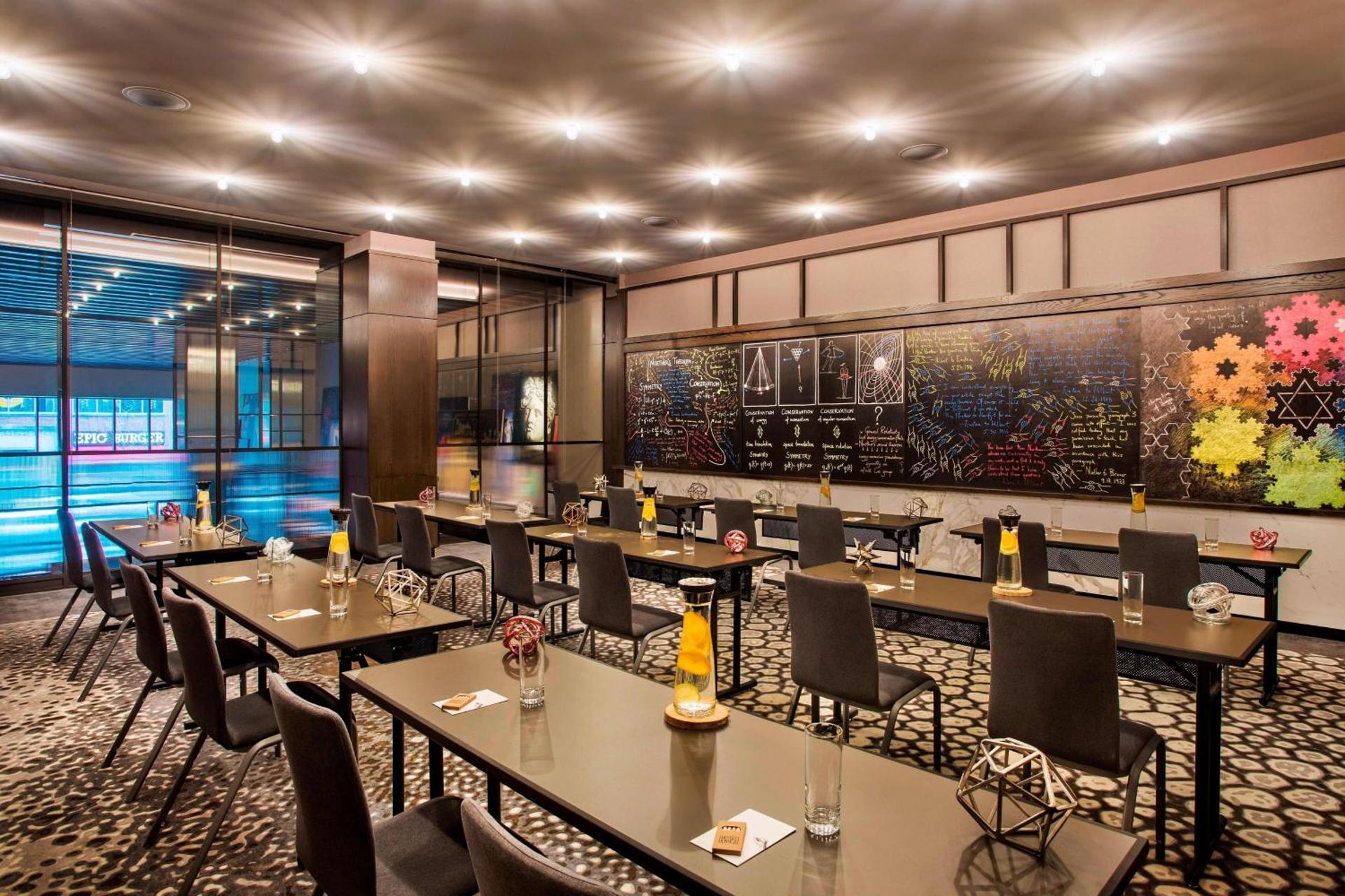 Meeting/conference room