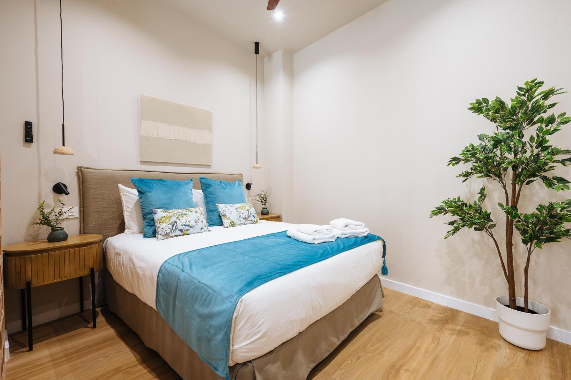 New Hostly Alameda Apartments