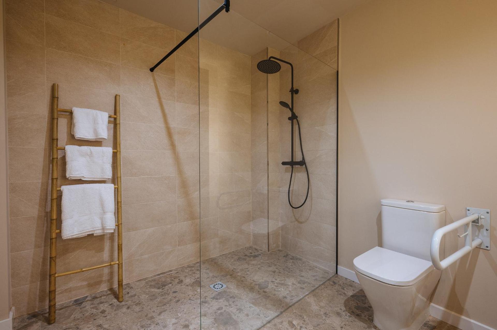 New Hostly Alameda Apartments