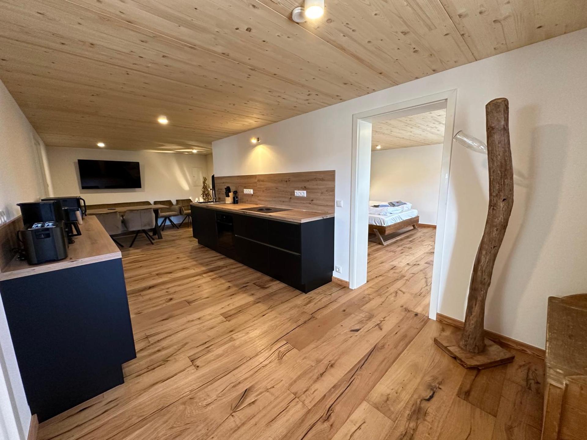 Communal lounge/ TV room