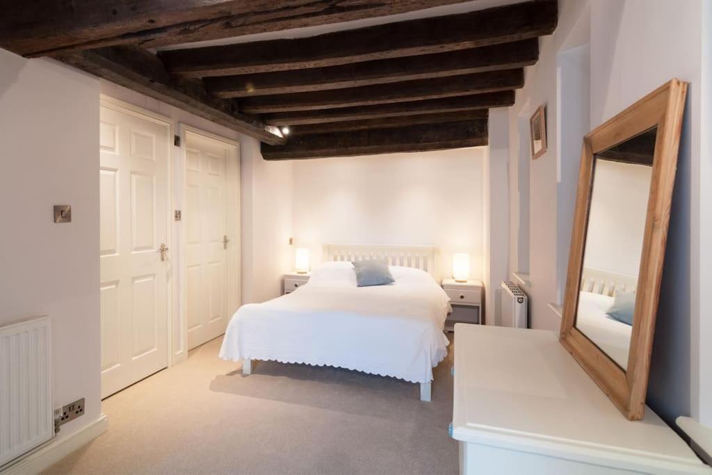 Grade 2 listed , In the heart of Historic Ludlow.