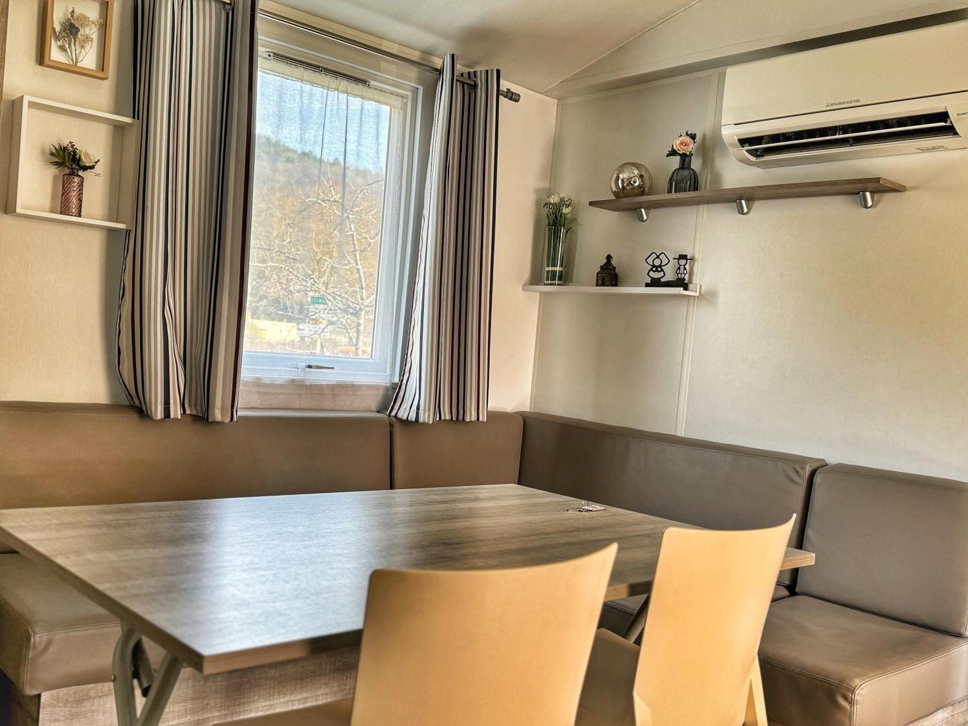 Grand Mobile-Home 6 Places climatisé