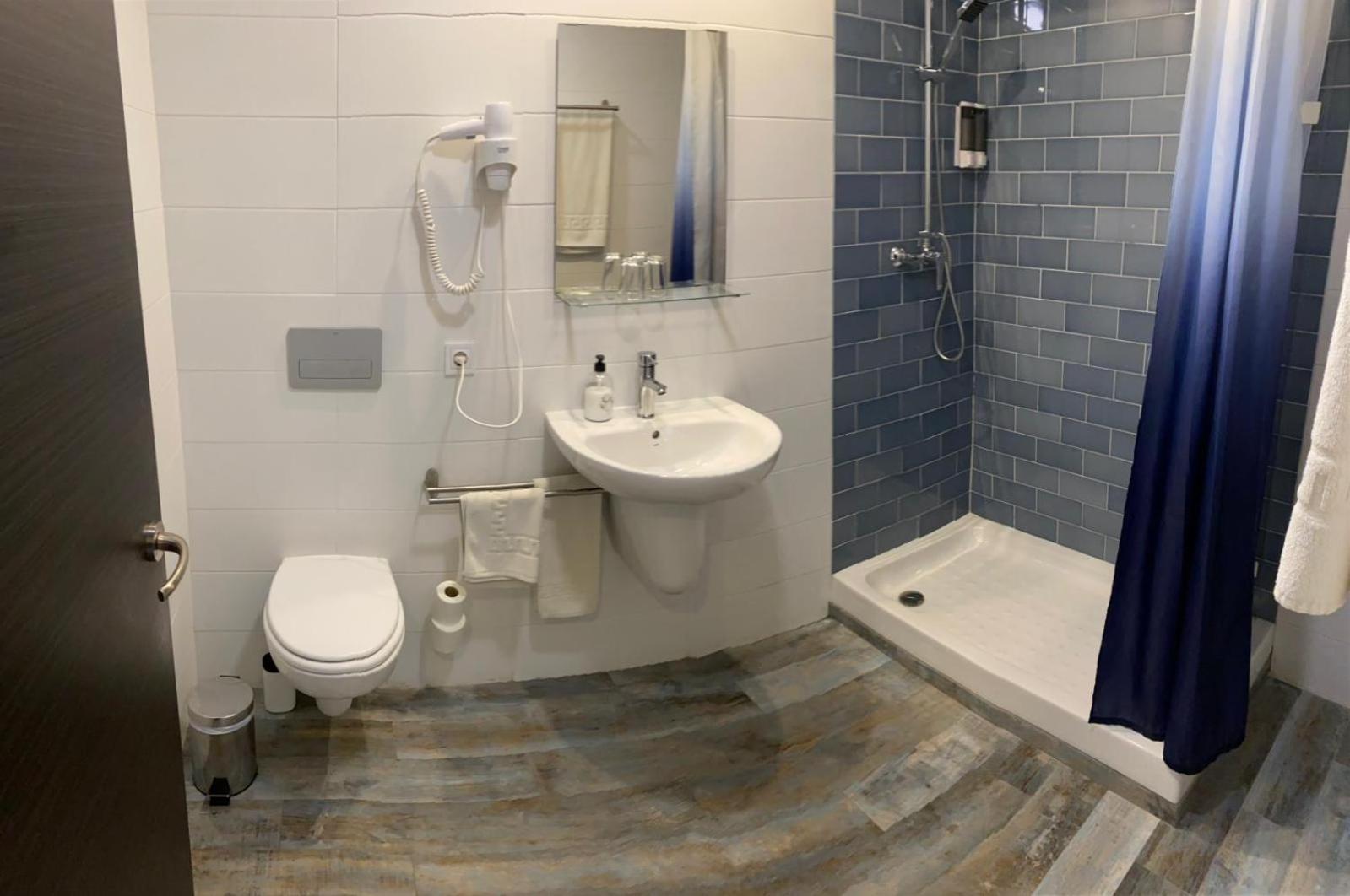 Nanit Valencia Hostel