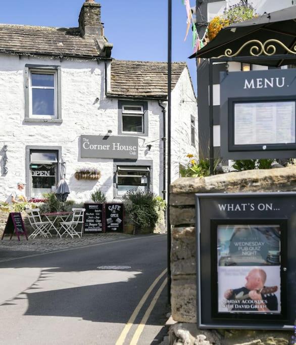 White Cottage deluxe 2 bedroom apartment