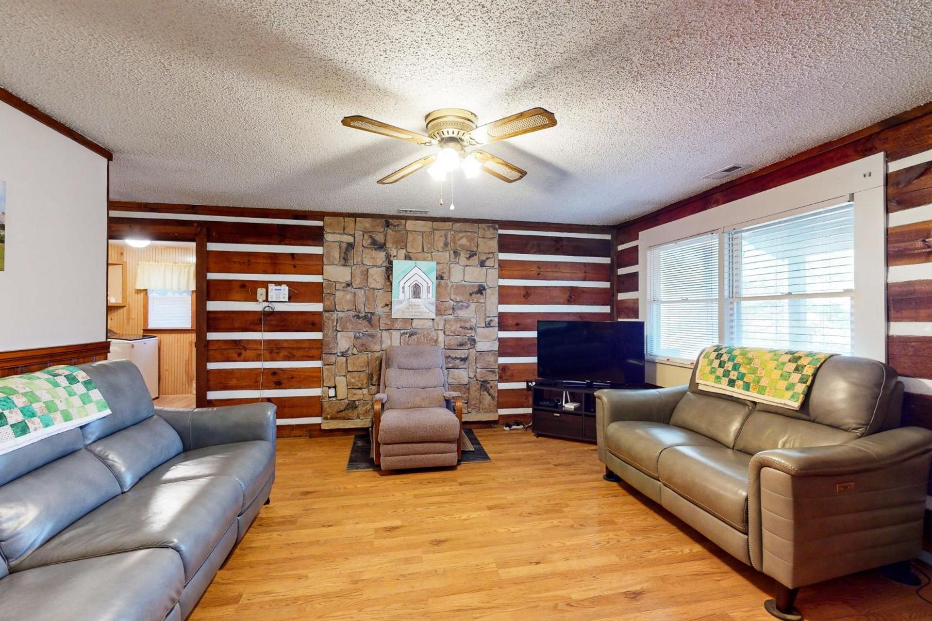 2 Bed 2 Bath Vacation home in Whittier II