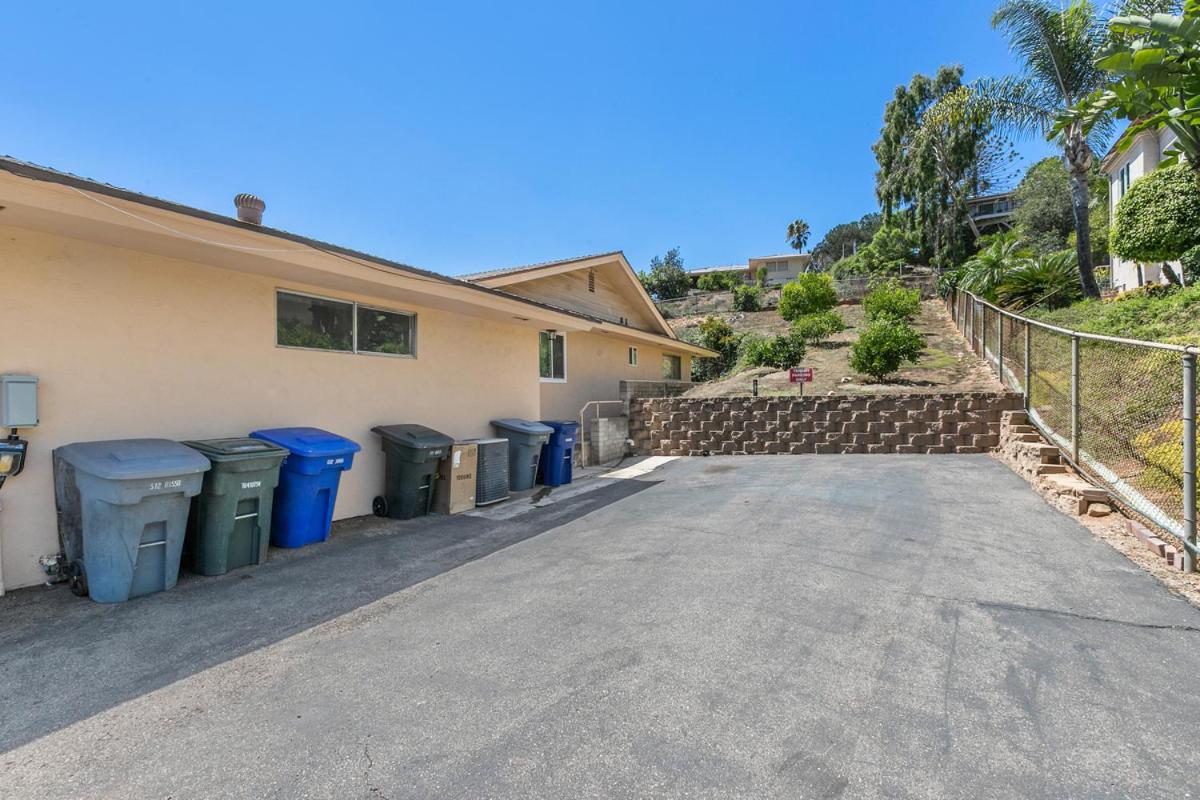 Charming 2 Room La Mesa Casita w/ Pool, BBQ & Yard