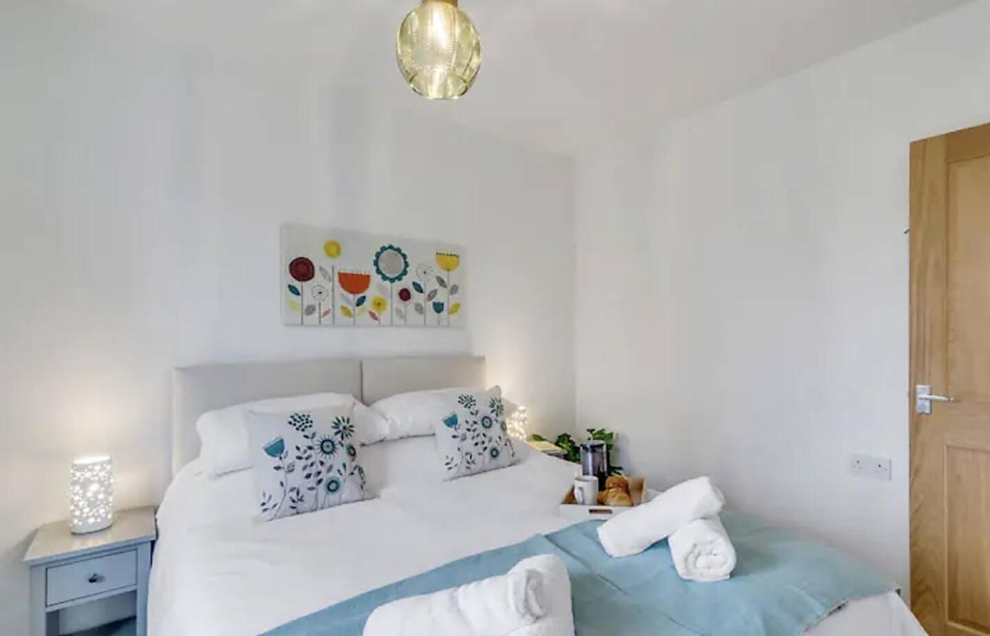 Turnstone Retreat - Parking