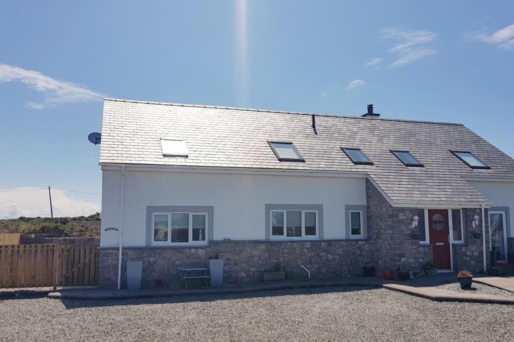 WILLOW SNUG - Trearddur Bay COSY apartment