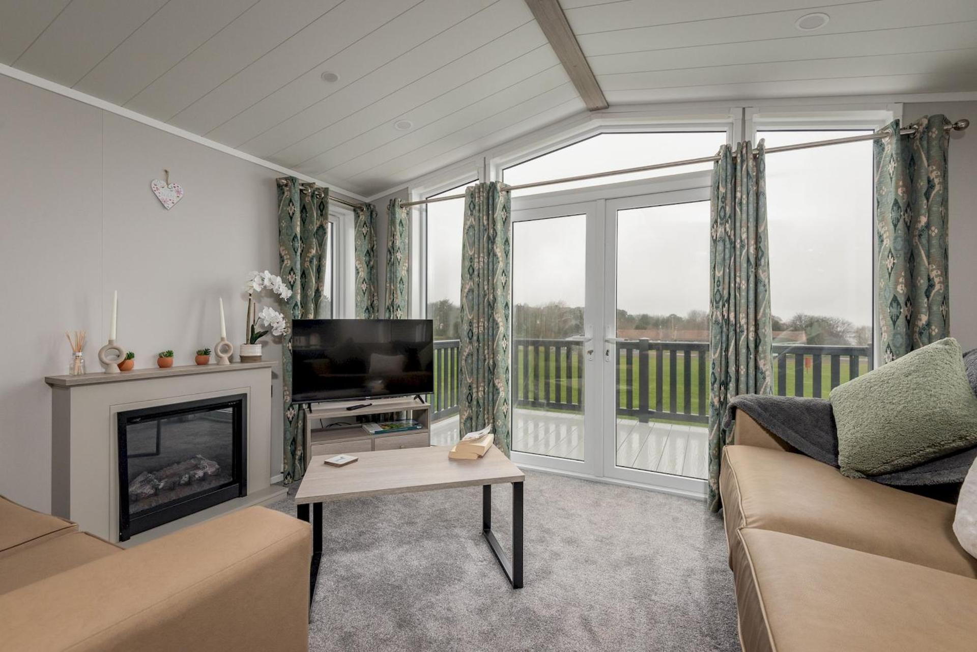 Communal lounge/ TV room