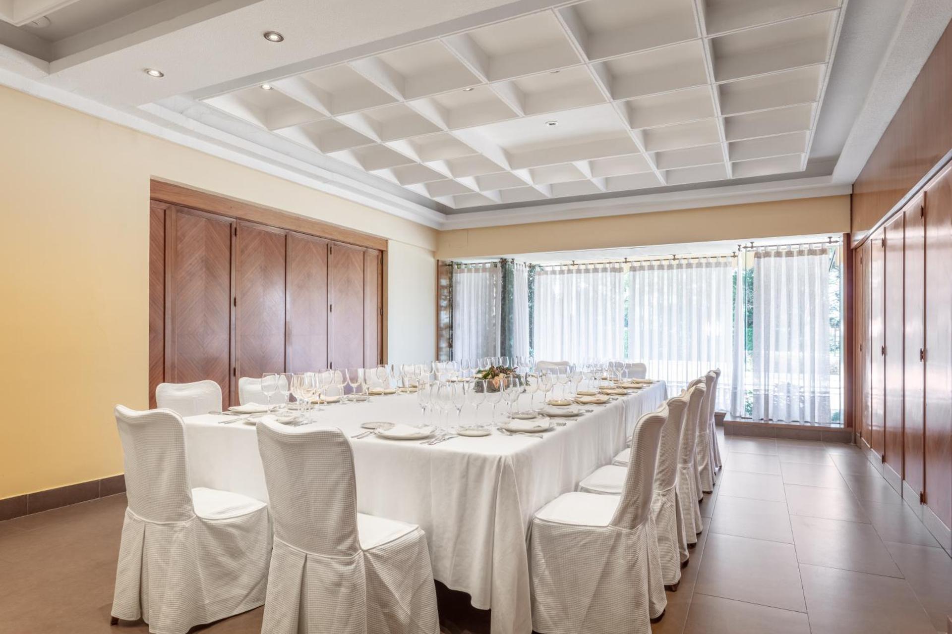 Meeting/conference room