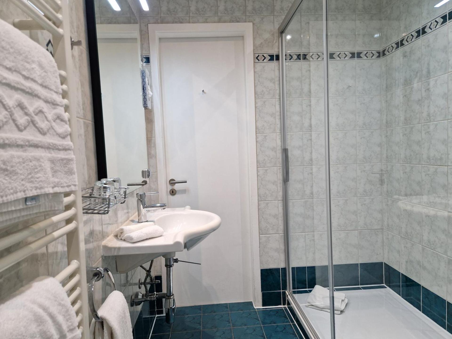 Queen superior Harbor Side