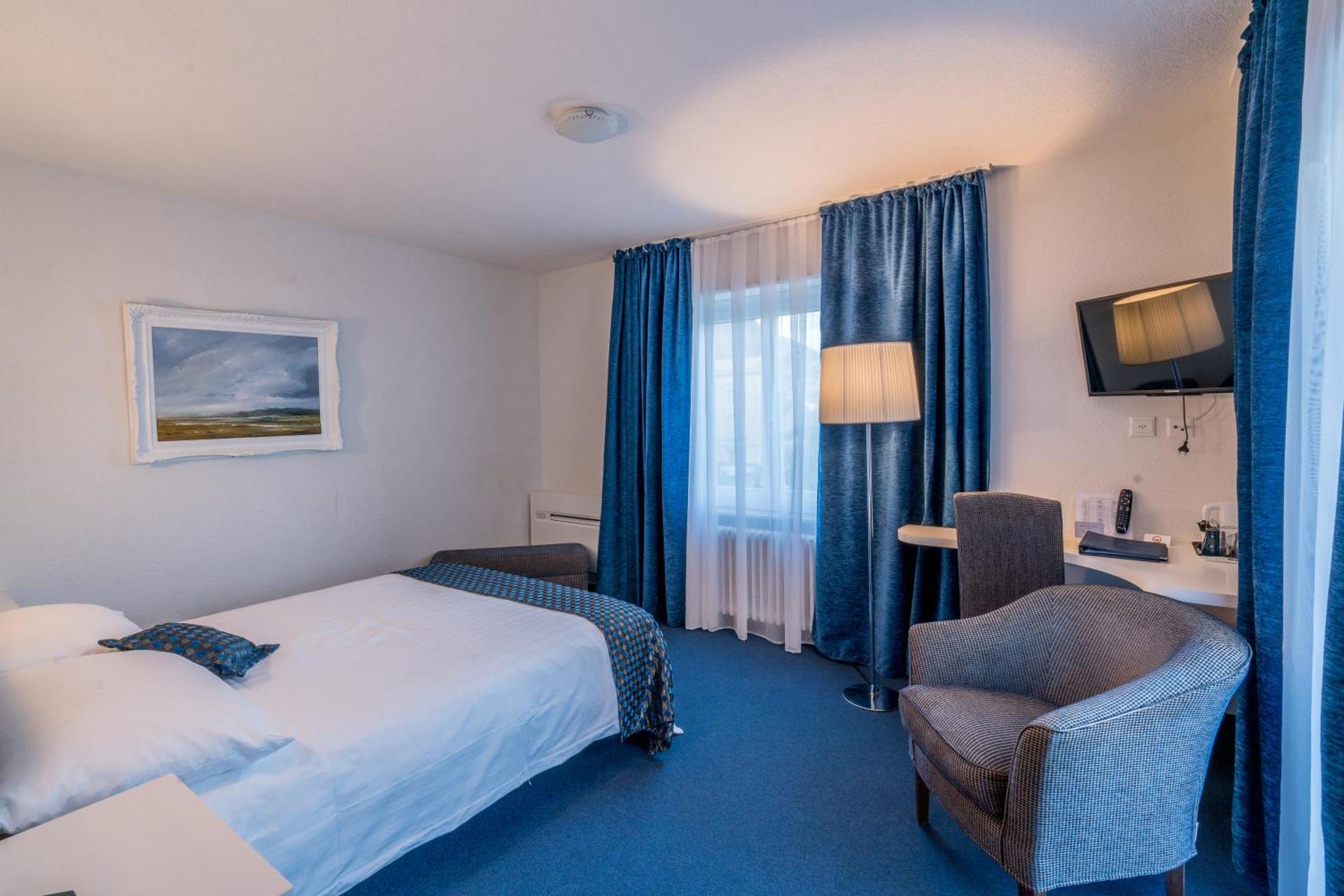 Queen superior Harbor Side