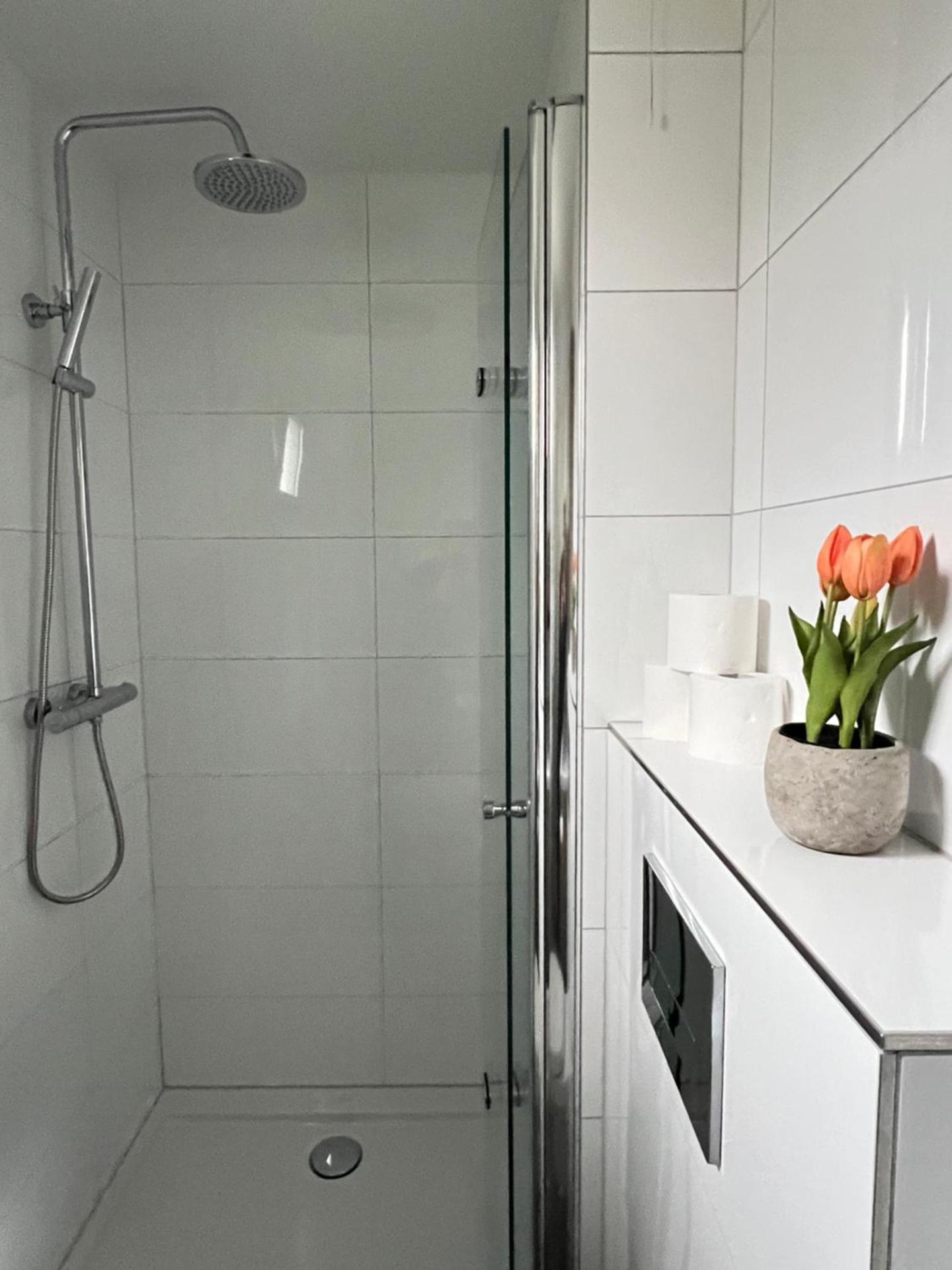 New- Private Cosy Houseboat, on a lake near Amsterdam