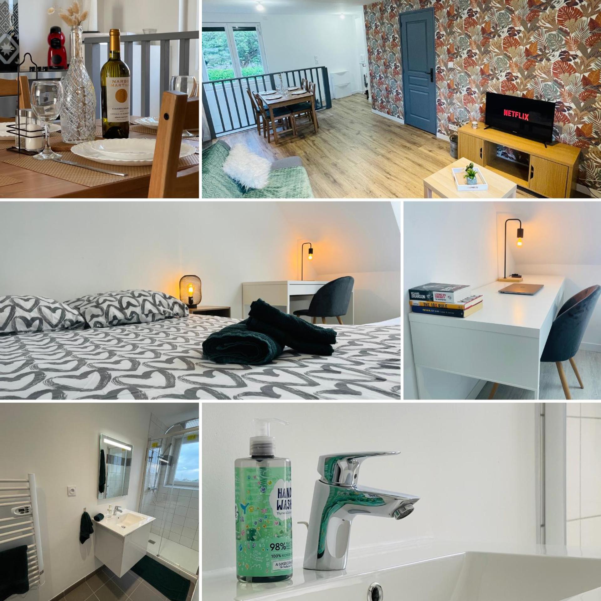 Communal lounge/ TV room