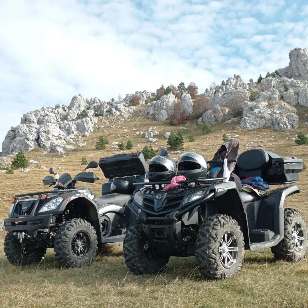 Kuća za odmor ARIJA sa velikim vanjskim bazenom