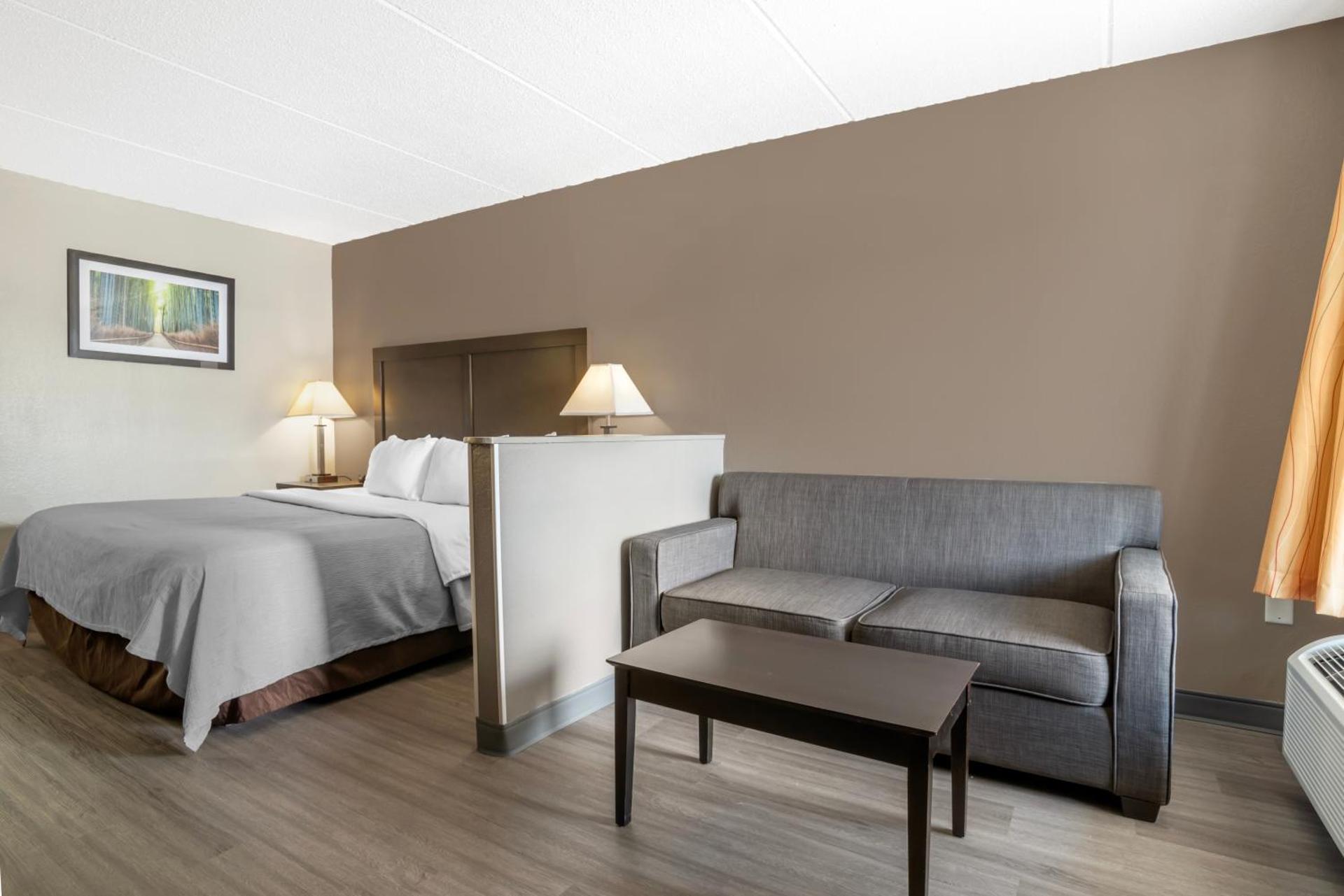 King Suite with Sofa Bed - Non Smoking