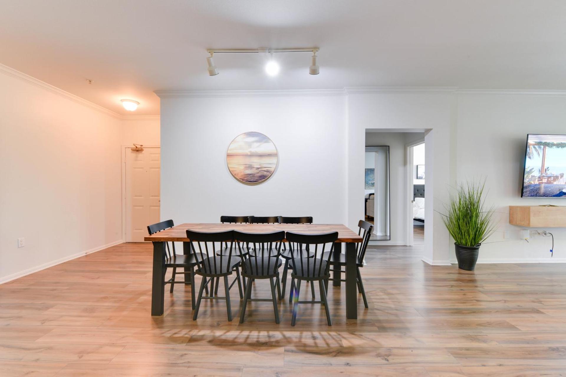 Spacious, Comfortable, and Central Condo