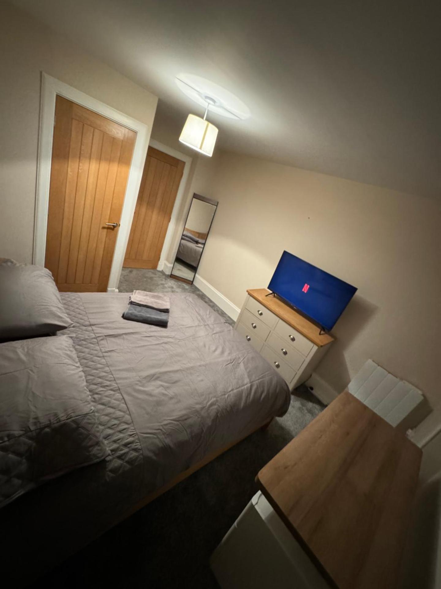 Central 2 bedroom apartment