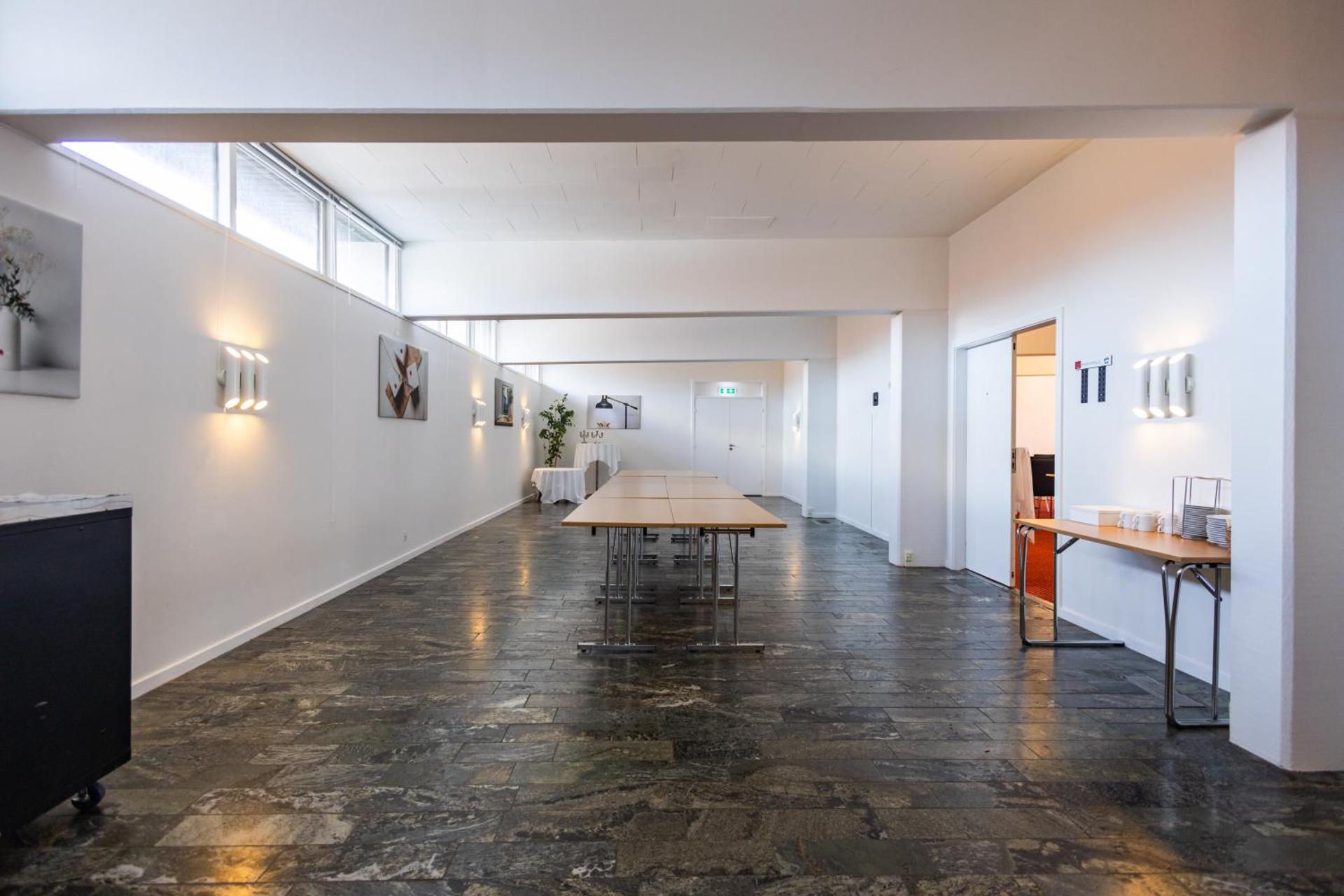 Meeting/conference room