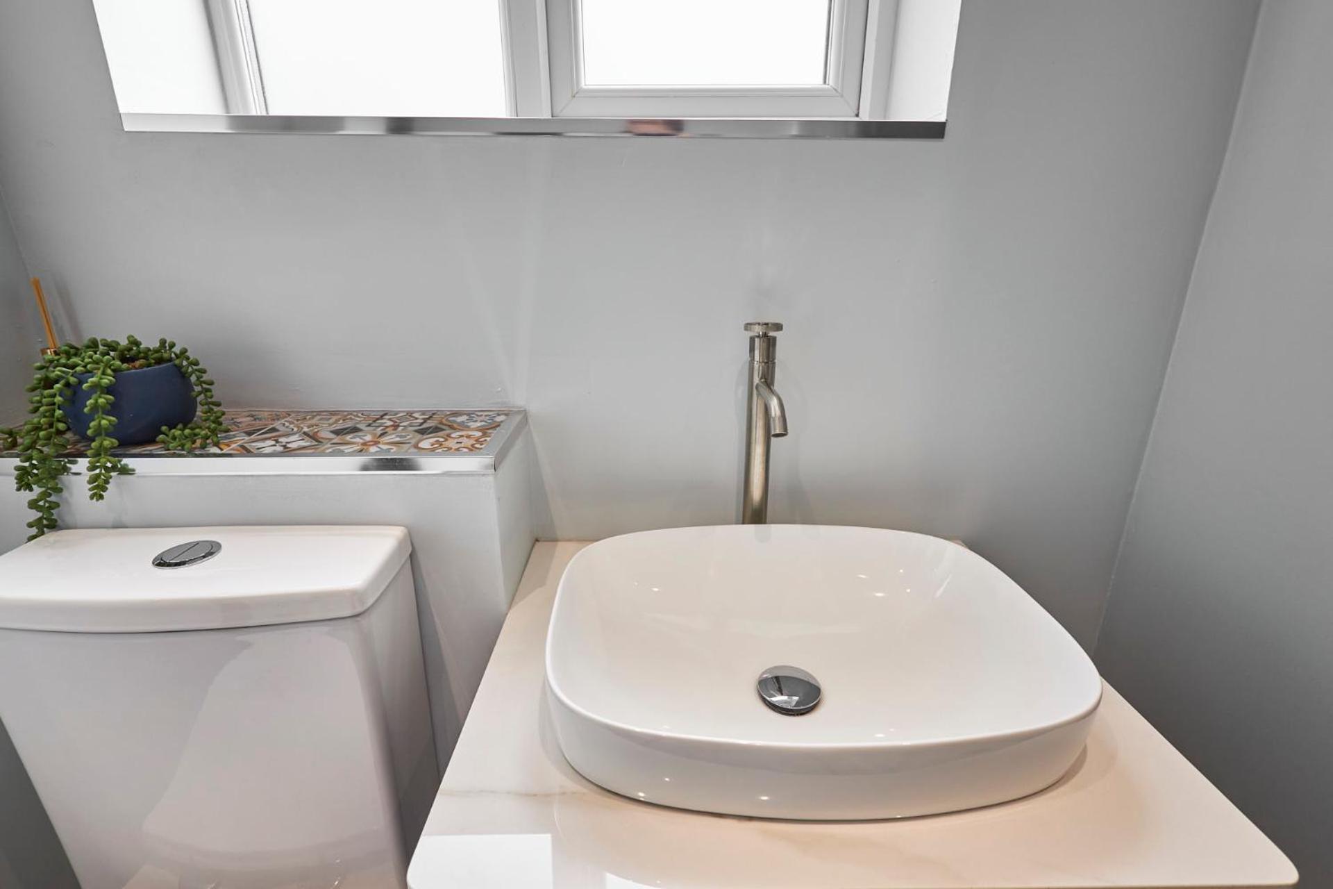 The Believe Boutique (Believe Bar & Bedrooms)