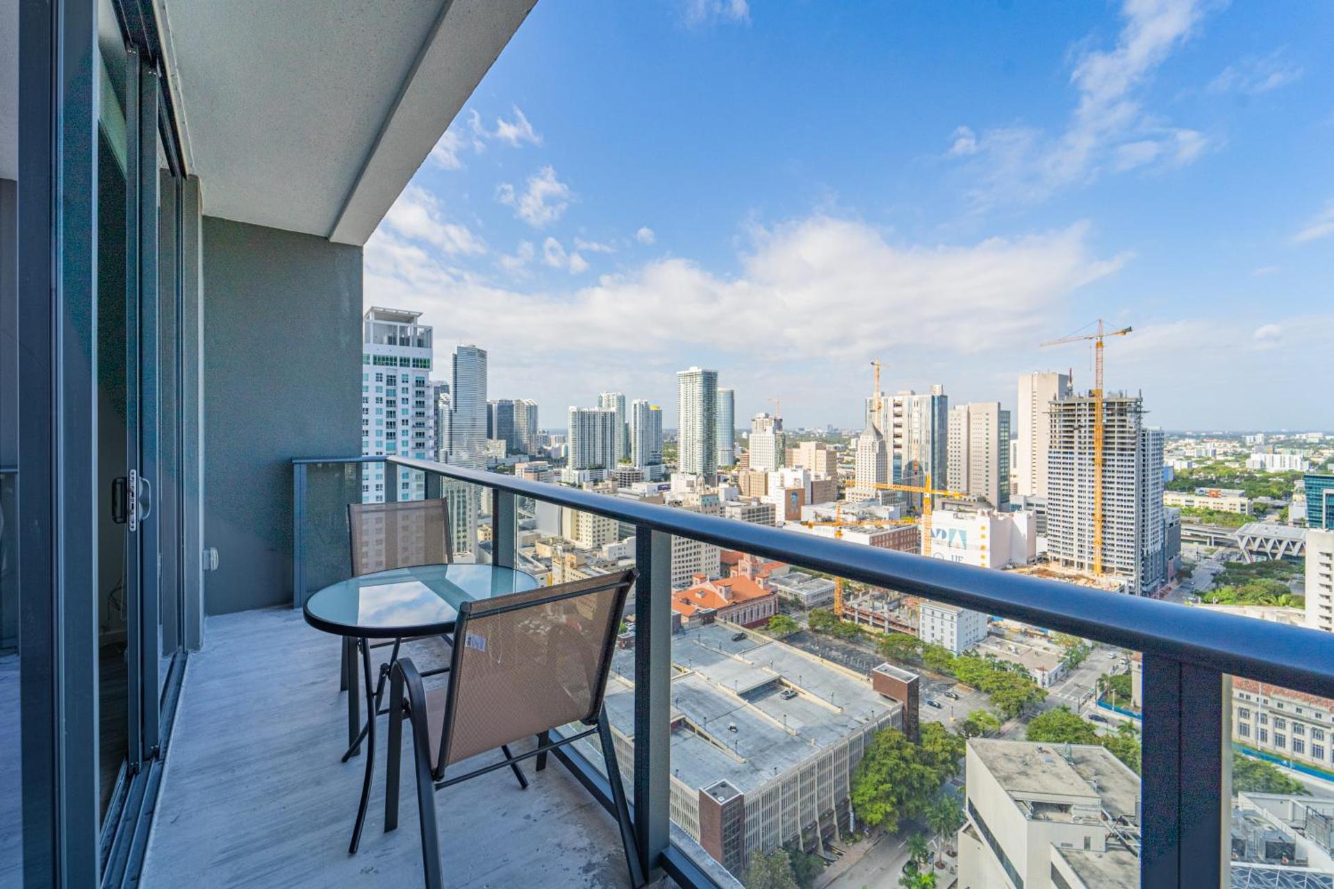 Devereaux Miami 2 Bedroom, 1 Bedroom, and Studio Condos with Balconies