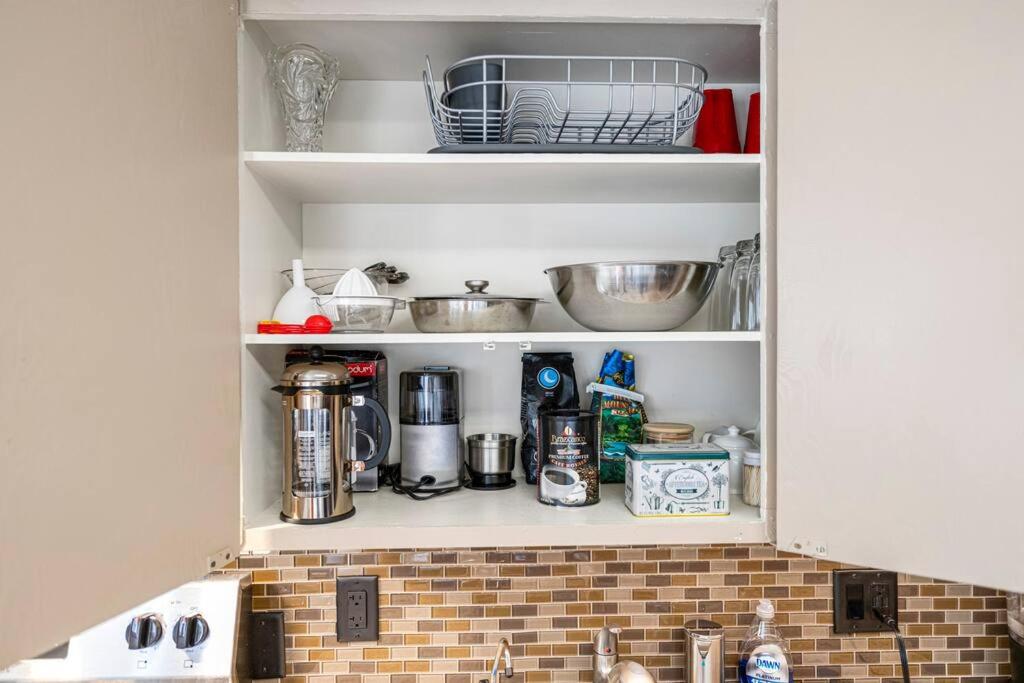 Coffee/tea facilities