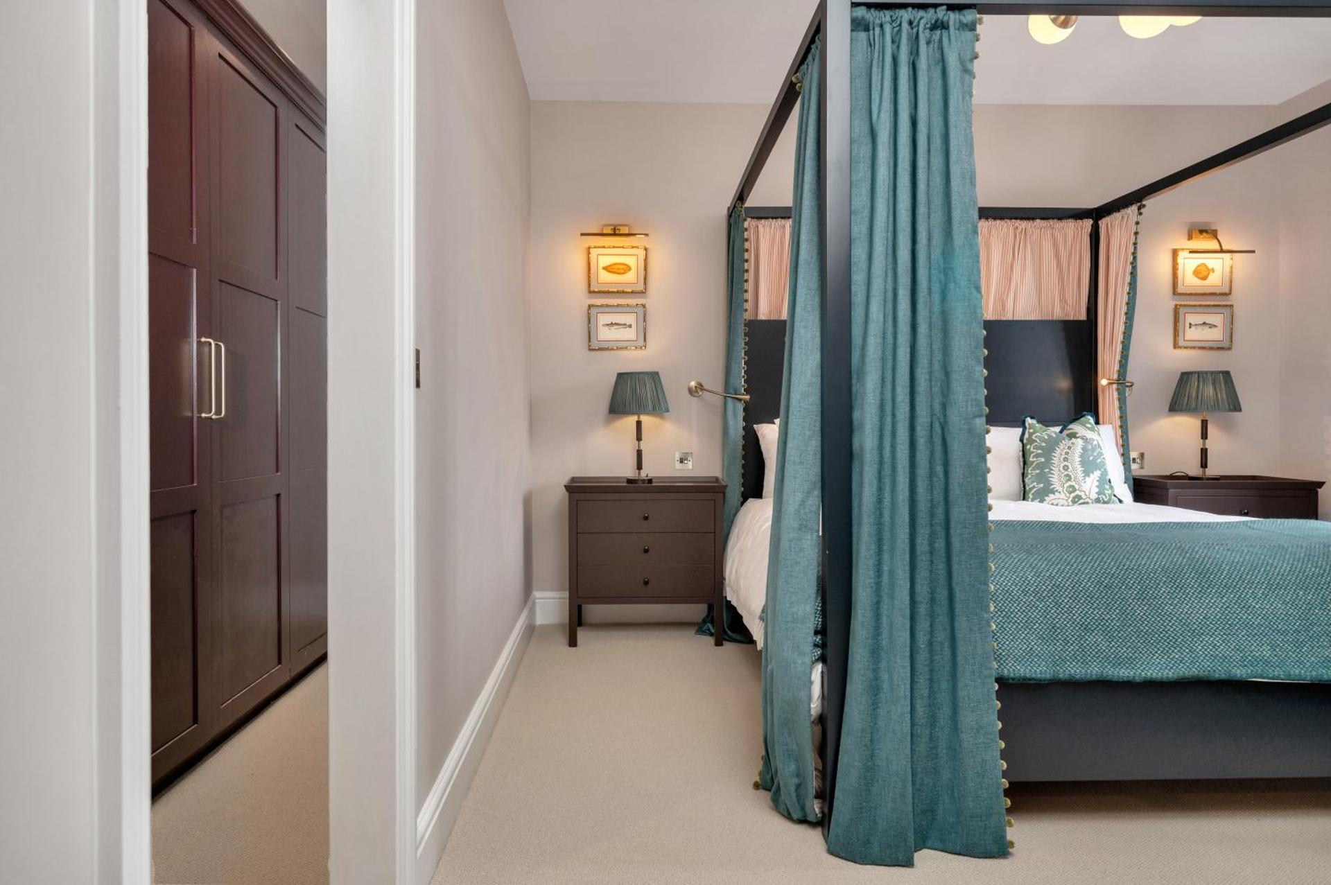 Superior Four Poster Room