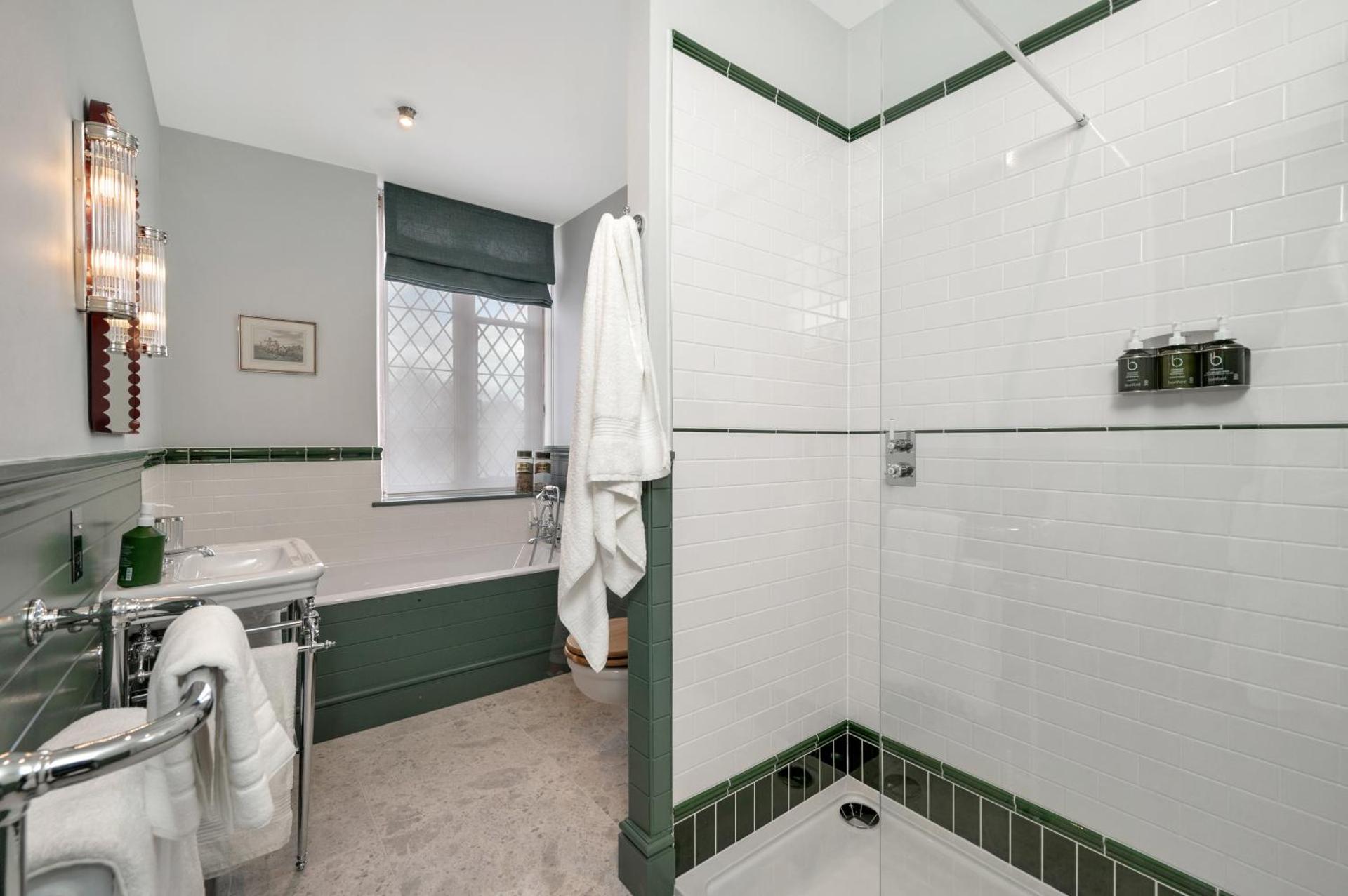 Superior Four Poster Room