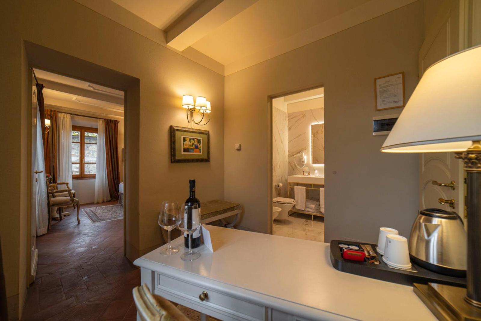 Photo of the whole room