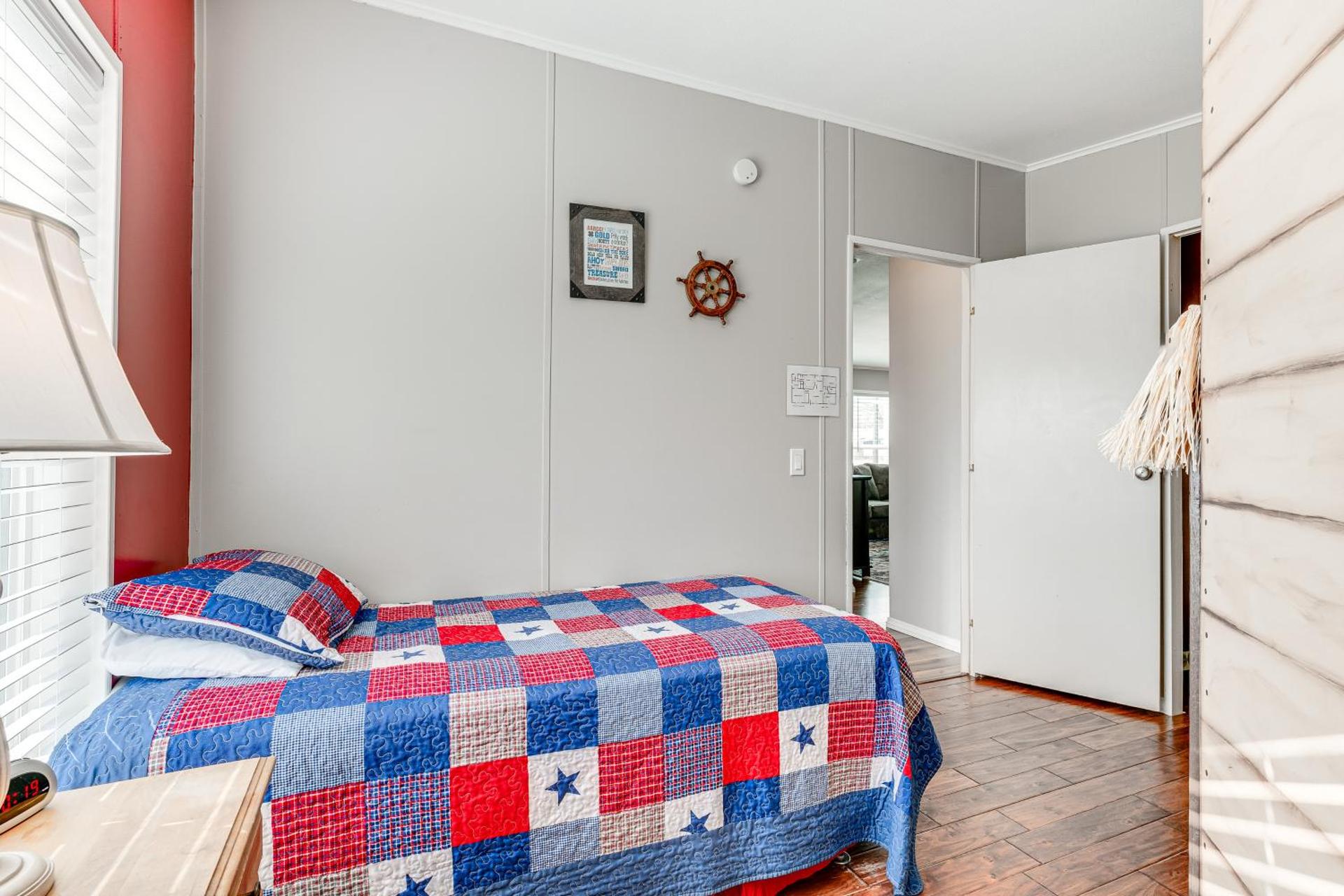 La Verkin Home with Yard, Covered Patio and Grill