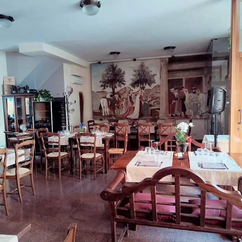 Pensione Montevettolini "fuerte srls"