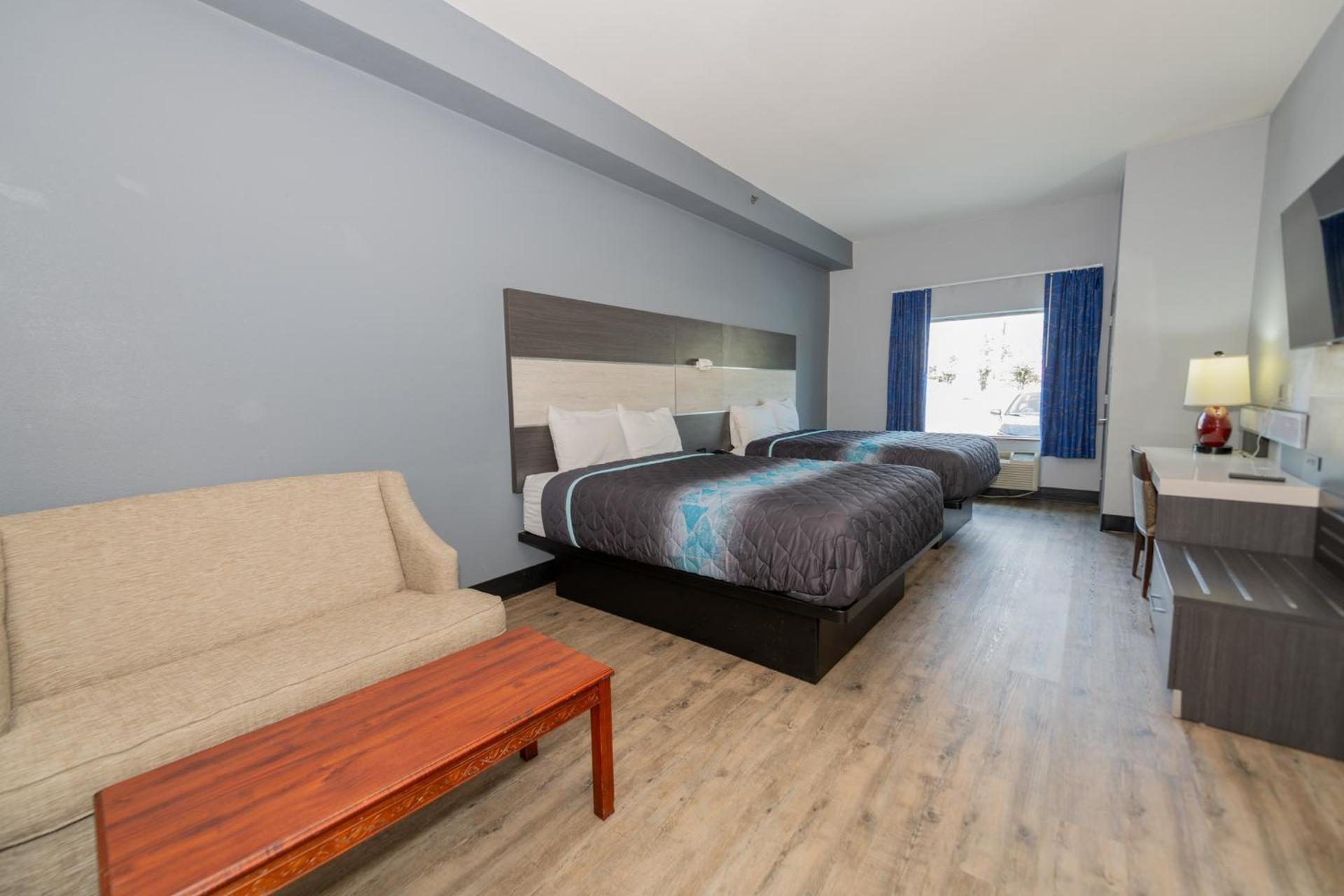 Jamestown inn & Suites